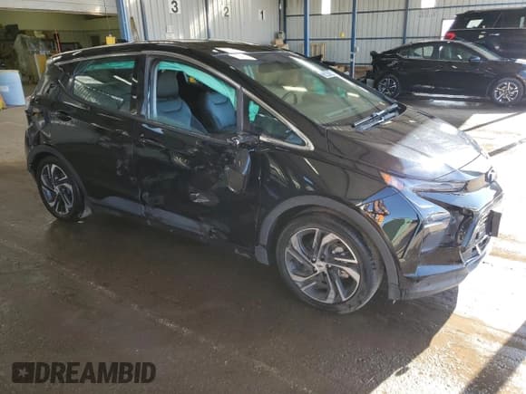 ✅ 2023 Chevrolet Bolt EV 2LT • VIN: 1G1FX6S0XP4172568 • Lot: 73647594. Wystawiony na Copart z przebiegiem 29 766 mil. Bezpłatny archiwum sprzedaży aukcyjnych z USA i szczegółowy raport historii pojazdu na DreamBid. Zdjęcie 4.