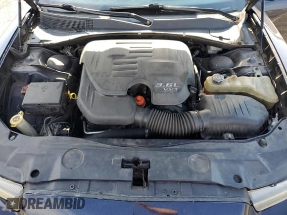 ✅ 2011 Dodge Charger Rallye • VIN: 2B3CL3CG7BH553520 • Лот: 67990965. Опубликован ранее на Copart с пробегом 252 266 миль. Бесплатный доступ к архиву аукционных продаж из США и подробный отчёт об истории автомобиля на DreamBid. Изображение 11.