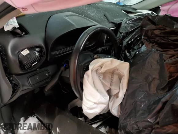 2024 Hyundai Venue Limited z VIN KMHRC8A34RU295014, wystawiony jako Copart lot #61902805 z przebiegiem Nie podano mil oraz Szkoda całkowita • Salvage title. Historia ofert i sprzedaży dostępna na DreamBid. Obrazek 8.