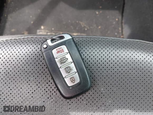 ✅ 2014 Hyundai Sonata Limited • VIN: KMHEC4A47EA115911 • Lot: 42038305. Wystawiony na IAAI z przebiegiem 232 793 mil. Bezpłatny archiwum sprzedaży aukcyjnych z USA i szczegółowy raport historii pojazdu na DreamBid. Zdjęcie 11.