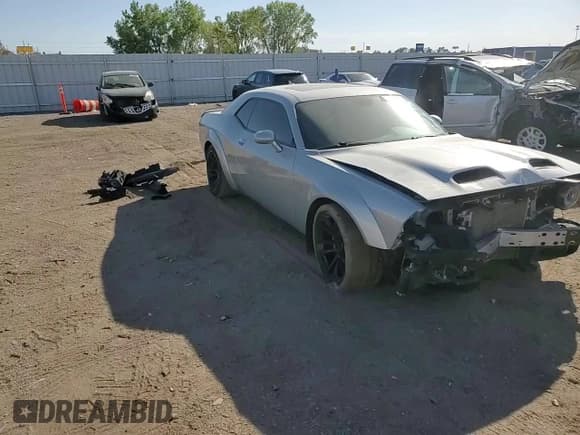 ✅ 2020 Dodge Challenger SRT Hellcat Widebody • VIN: 2C3CDZC93LH239532 • Lot: 72009684. Wystawiony na Copart z przebiegiem 50 633 mil. Bezpłatny archiwum sprzedaży aukcyjnych z USA i szczegółowy raport historii pojazdu na DreamBid. Zdjęcie 11.