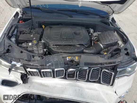 2021 Jeep Grand Cherokee Laredo E с VIN 1C4RJEAG3MC783915, выставлен на аукционе Copart как лот 82524365 с пробегом 82 076 миль миль и На запчасти • Non repairable. История ставок и продаж доступна на DreamBid. Изображение 12.