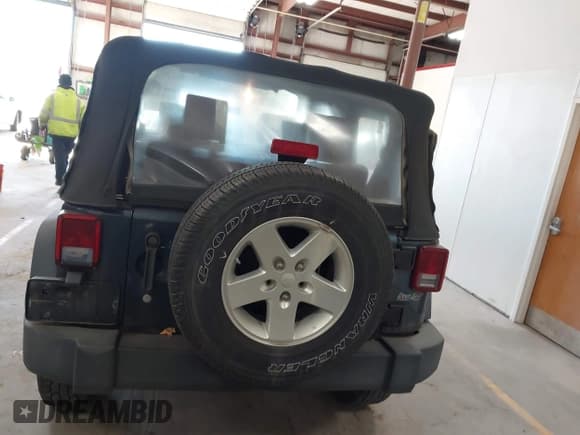✅ 2008 Jeep Wrangler X • VIN: 1J4FA24188L544630 • Лот: 43676938. Опубликован ранее на IAAI с пробегом 103 637 миль. Бесплатный доступ к архиву аукционных продаж из США и подробный отчёт об истории автомобиля на DreamBid. Изображение 16.