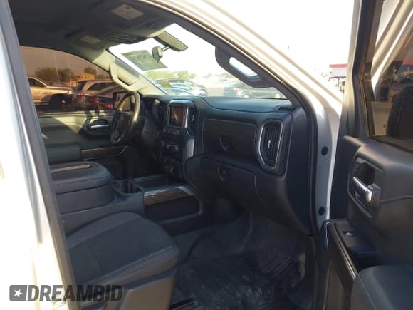 ✅ 2019 Chevrolet Silverado 1500 RST • VIN: 1GCUYEED6KZ148803 • Lot: 42625691. Wystawiony na IAAI z przebiegiem 56 995 mil. Bezpłatny archiwum sprzedaży aukcyjnych z USA i szczegółowy raport historii pojazdu na DreamBid. Zdjęcie 5.