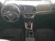 2018 Hyundai Elantra SEL z VIN 5NPD84LF1JH291193, wystawiony jako Copart lot #84646905 z przebiegiem 135 151 mil mil oraz Szkoda całkowita • Salvage title. Historia ofert i sprzedaży dostępna na DreamBid. Obrazek 8.