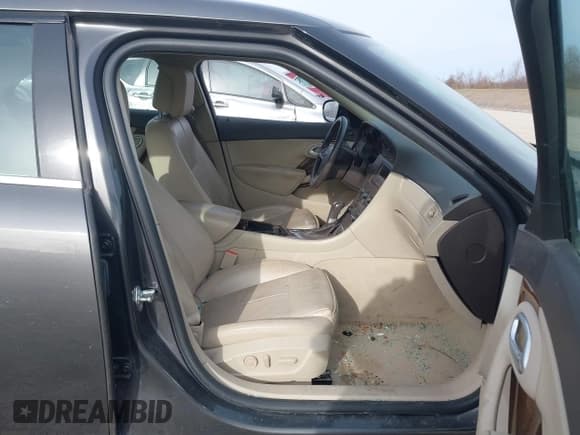 ✅ 2011 Saab 9-5 Turbo4 • VIN: YS3GN4AR1B4005409 • Lot: 41893589. Listed on IAAI with 81,118 mi. Free auction sales archive from the USA and detailed vehicle history report at DreamBid. Image 5.