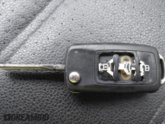 ✅ 2012 Volkswagen Passat SE • VIN: 1VWBH7A33CC048983 • Lot: 43736801. Listed on IAAI with 178,197 mi. Free auction sales archive from the USA and detailed vehicle history report at DreamBid. Image 11.