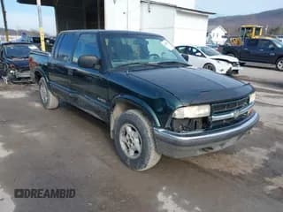✅ 2002 Chevrolet S-10 LS • VIN: 1GCDT13W22K200819 • Лот: 41480382. Опубликован ранее на IAAI с пробегом 161 191 миль. Бесплатный доступ к архиву аукционных продаж из США и подробный отчёт об истории автомобиля на DreamBid. Изображение 6.