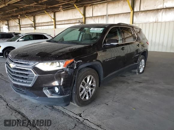 ✅ 2018 Chevrolet Traverse LT Cloth • VIN: 1GNERGKW0JJ221381 • Lot: 69611654. Wystawiony na Copart z przebiegiem 116 127 mil. Bezpłatny archiwum sprzedaży aukcyjnych z USA i szczegółowy raport historii pojazdu na DreamBid. Zdjęcie 1.