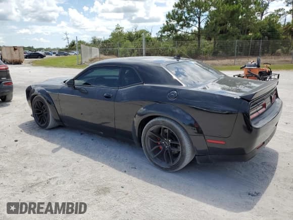 ✅ 2015 Dodge Challenger SRT Hellcat • VIN: 2C3CDZC95FH854765 • Лот: 67069835. Опубликован ранее на Copart с пробегом 19 614 миль. Бесплатный доступ к архиву аукционных продаж из США и подробный отчёт об истории автомобиля на DreamBid. Изображение 2.