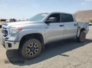 ✅ 2017 Toyota Tundra SR5 • VIN: 5TFEY5F10HX226067 • Lot: 65402895. Wystawiony na Copart z przebiegiem 129 941 mil. Bezpłatny archiwum sprzedaży aukcyjnych z USA i szczegółowy raport historii pojazdu na DreamBid. Zdjęcie 1.