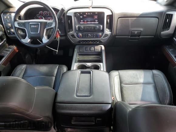 ✅ 2015 GMC Sierra 2500HD SLT • VIN: 1GT22ZE86FZ101652 • Lot: 59564565. Wystawiony na Copart z przebiegiem 173 298 mil. Bezpłatny archiwum sprzedaży aukcyjnych z USA i szczegółowy raport historii pojazdu na DreamBid. Zdjęcie 8.