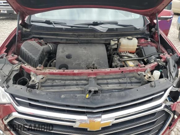 ✅ 2018 Chevrolet Traverse LT • VIN: 1GNEVHKW8JJ173016 • Lot: 82575325. Wystawiony na Copart z przebiegiem 150 228 mil. Bezpłatny archiwum sprzedaży aukcyjnych z USA i szczegółowy raport historii pojazdu na DreamBid. Zdjęcie 12.