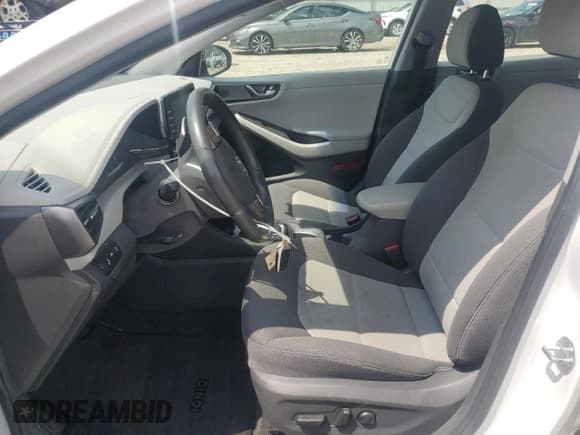 ✅ 2020 Hyundai Ioniq SEL • VIN: KMHC85LC5LU208599 • Lot: 59345035. Listed on Copart with 72,550 mi. Free auction sales archive from the USA and detailed vehicle history report at DreamBid. Image 7.