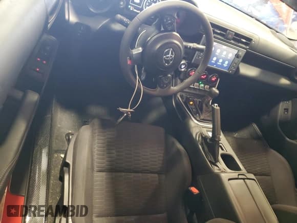 ✅ 2024 Toyota 86 • VIN: JF1ZNBB17R8753717 • Lot: 69826045. Listed on Copart with 11,051 mi. Free auction sales archive from the USA and detailed vehicle history report at DreamBid. Image 8.