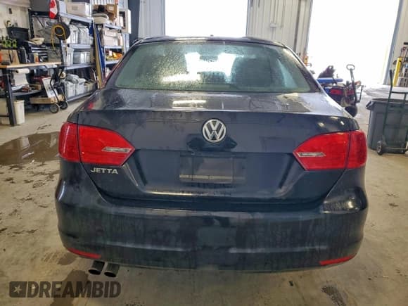 ✅ 2013 Volkswagen Jetta • VIN: 3VW2K7AJ8DM301683 • Lot: 95222445. Listed on Copart with 190,337 mi. Free auction sales archive from the USA and detailed vehicle history report at DreamBid. Image 6.