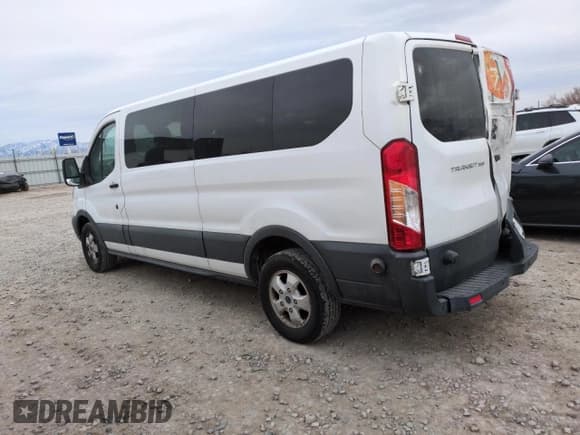 ✅ 2017 Ford Transit XL • VIN: 1FBZX2YM7HKA68631 • Lot: 43348695. Wystawiony na Copart z przebiegiem 113 088 mil. Bezpłatny archiwum sprzedaży aukcyjnych z USA i szczegółowy raport historii pojazdu na DreamBid. Zdjęcie 2.