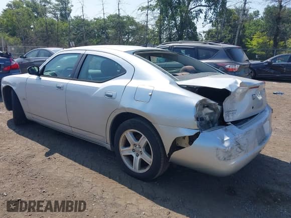 ✅ 2008 Dodge Charger • VIN: 2B3KA43G58H228896 • Лот: 42950649. Опубликован ранее на IAAI с пробегом 113 133 миль. Бесплатный доступ к архиву аукционных продаж из США и подробный отчёт об истории автомобиля на DreamBid. Изображение 3.