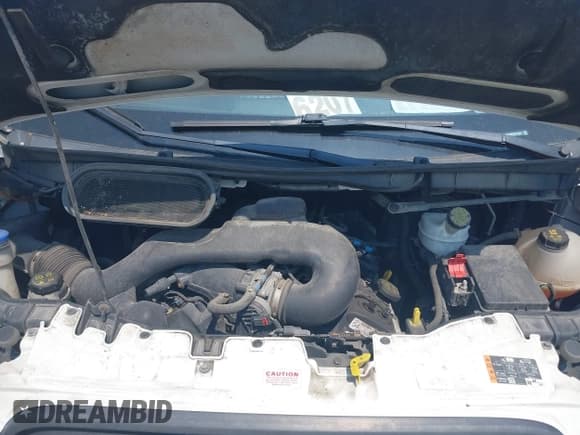 ✅ 2016 Ford Transit Cargo • VIN: 1FTYE1YM2GKA57008 • Lot: 42468272. Wystawiony na IAAI z przebiegiem 152 870 mil. Bezpłatny archiwum sprzedaży aukcyjnych z USA i szczegółowy raport historii pojazdu na DreamBid. Zdjęcie 10.