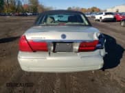 ✅ 2004 Mercury Grand Marquis GS • VIN: 2MEFM74W64X668221 • Лот: 87307445. Опубликован ранее на Copart с пробегом 101 336 миль. Бесплатный доступ к архиву аукционных продаж из США и подробный отчёт об истории автомобиля на DreamBid. Изображение 6.