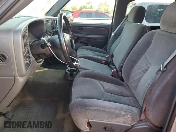 ✅ 2005 Chevrolet Silverado 1500 Z71 • VIN: 2GCEK13T651376967 • Лот: 72890824. Опубликован ранее на Copart с пробегом 170 064 миль. Бесплатный доступ к архиву аукционных продаж из США и подробный отчёт об истории автомобиля на DreamBid. Изображение 7.