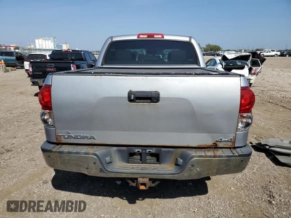 ✅ 2008 Toyota Tundra Limited • VIN: 5TFDV58118X050826 • Lot: 70891115. Listed on Copart with 366,364 mi. Free auction sales archive from the USA and detailed vehicle history report at DreamBid. Image 6.
