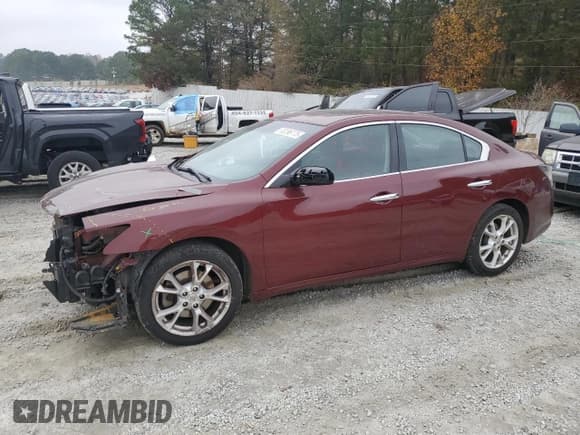 ✅ 2012 Nissan Maxima SV • VIN: 1N4AA5AP5CC815653 • Лот: 93296775. Опубликован ранее на Copart с пробегом 172 230 миль. Бесплатный доступ к архиву аукционных продаж из США и подробный отчёт об истории автомобиля на DreamBid. Изображение 1.