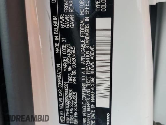 ✅ 2022 Volvo C40 Ultimate • VIN: YV4ED3GB6N2000581 • Lot: 57756094. Listed on Copart with 18,060 mi. Free auction sales archive from the USA and detailed vehicle history report at DreamBid. Image 12.