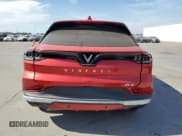 ✅ 2023 VinFast VF 8 Plus • VIN: RLLV1AFA5PH003227 • Lot: 58780524. Wystawiony na Copart z przebiegiem 18 mil. Bezpłatny archiwum sprzedaży aukcyjnych z USA i szczegółowy raport historii pojazdu na DreamBid. Zdjęcie 6.