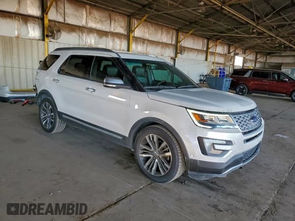 ✅ 2017 Ford Explorer Platinum • VIN: 1FM5K8HT0HGA59903 • Лот: 94468125. Опубликован ранее на Copart с пробегом 115 872 миль. Бесплатный доступ к архиву аукционных продаж из США и подробный отчёт об истории автомобиля на DreamBid. Изображение 4.