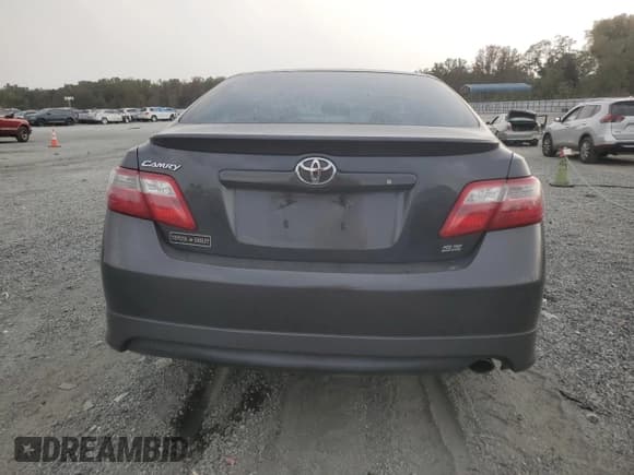 ✅ 2007 Toyota Camry SE • VIN: 4T1BE46K87U675166 • Лот: 89452795. Опубликован ранее на Copart с пробегом 167 797 миль. Бесплатный доступ к архиву аукционных продаж из США и подробный отчёт об истории автомобиля на DreamBid. Изображение 6.