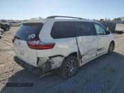 ✅ 2018 Toyota Sienna XLE Auto Access Seat • VIN: 5TDYZ3DC3JS959776 • Lot: 89502375. Wystawiony na Copart z przebiegiem 69 053 mil. Bezpłatny archiwum sprzedaży aukcyjnych z USA i szczegółowy raport historii pojazdu na DreamBid. Zdjęcie 3.