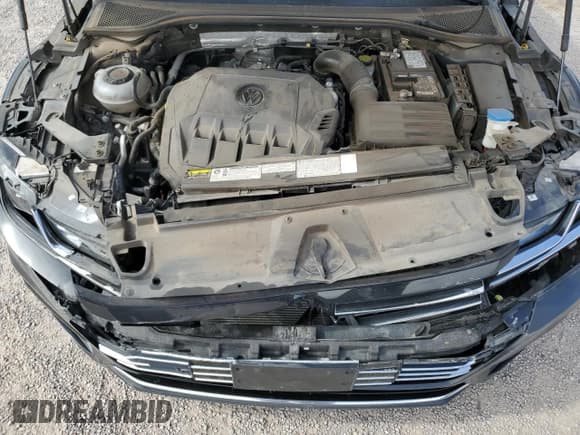 ✅ 2019 Volkswagen Arteon SEL R-Line • VIN: WVWHR7AN7KE026256 • Lot: 56797425. Listed on Copart with 69,499 mi. Free auction sales archive from the USA and detailed vehicle history report at DreamBid. Image 11.