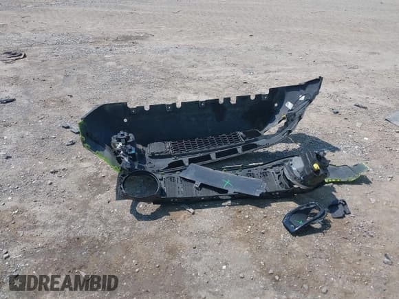 ✅ 2018 Jeep Renegade Latitude • VIN: ZACCJBBB0JPH02500 • Lot: 42431159. Wystawiony na IAAI z przebiegiem 64 506 mil. Bezpłatny archiwum sprzedaży aukcyjnych z USA i szczegółowy raport historii pojazdu na DreamBid. Zdjęcie 12.