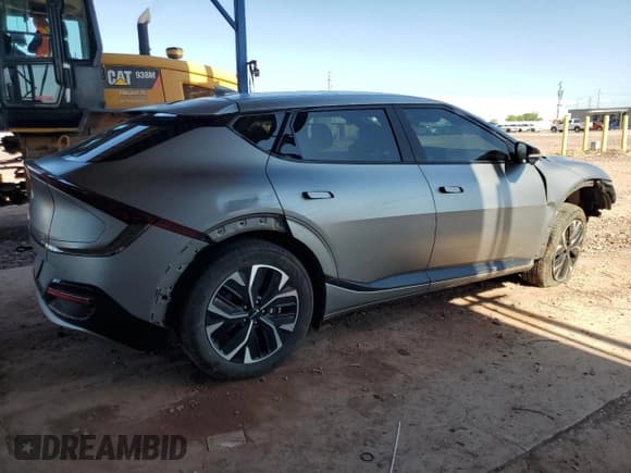 ✅ 2022 Kia EV6 GT-Line • VIN: KNDC44LA4N5072603 • Лот: 59044835. Опубликован ранее на Copart с пробегом 13 047 миль. Бесплатный доступ к архиву аукционных продаж из США и подробный отчёт об истории автомобиля на DreamBid. Изображение 3.