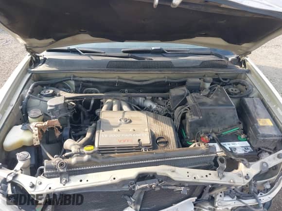 2002 Toyota Highlander z VIN JTEHF21A820095121, wystawiony jako IAAI lot #43097400 z przebiegiem 212 944 mil mil oraz . Historia ofert i sprzedaży dostępna na DreamBid. Obrazek 10.