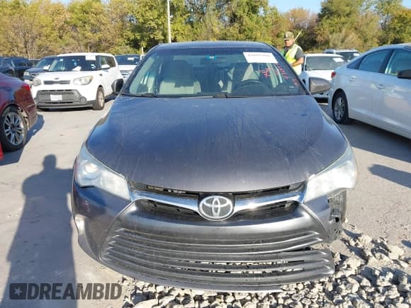 ✅ 2017 Toyota Camry XLE • VIN: 4T1BF1FKXHU312624 • Lot: 43695568. Listed on IAAI with 137,627 mi. Free auction sales archive from the USA and detailed vehicle history report at DreamBid. Image 12.