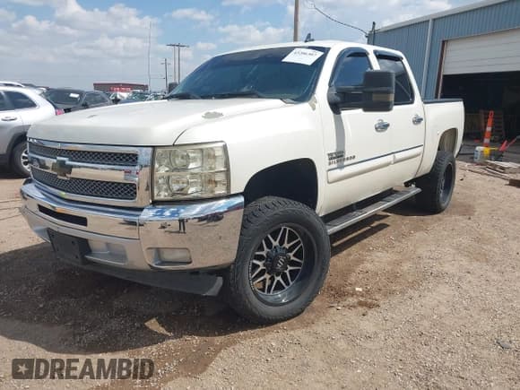 ✅ 2013 Chevrolet Silverado 1500 LT • VIN: 3GCPCSE02DG172235 • Lot: 43206307. Listed on IAAI with 96,944 mi. Free auction sales archive from the USA and detailed vehicle history report at DreamBid. Image 17.