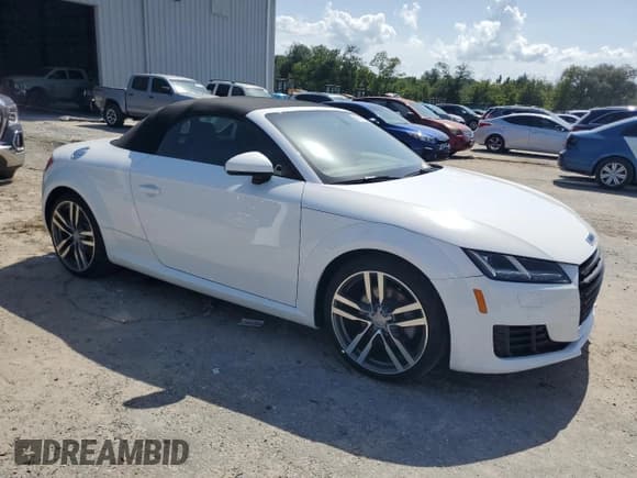 ✅ 2017 Audi TT Roadster • VIN: TRUT5CFV0H1006606 • Lot: 63815674. Listed on Copart with 20,485 mi. Free auction sales archive from the USA and detailed vehicle history report at DreamBid. Image 4.