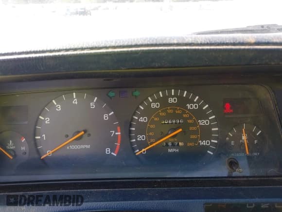 ✅ 1989 Toyota Camry • VIN: JT2VV22E2K0086760 • Lot: 43238305. Wystawiony na IAAI z przebiegiem 306 896 mil. Bezpłatny archiwum sprzedaży aukcyjnych z USA i szczegółowy raport historii pojazdu na DreamBid. Zdjęcie 7.