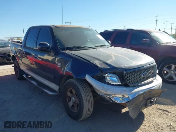 ✅ 2003 Ford F-150 XLT • VIN: 1FTRW07673KC24424 • Lot: 43645274. Wystawiony na IAAI z przebiegiem 293 101 mil. Bezpłatny archiwum sprzedaży aukcyjnych z USA i szczegółowy raport historii pojazdu na DreamBid. Zdjęcie 1.