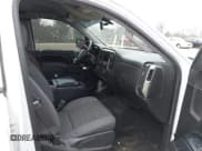 ✅ 2016 Chevrolet Silverado 1500 LT • VIN: 3GCUKREC6GG225189 • Лот: 41988239. Опубликован ранее на IAAI с пробегом 154 868 миль. Бесплатный доступ к архиву аукционных продаж из США и подробный отчёт об истории автомобиля на DreamBid. Изображение 5.