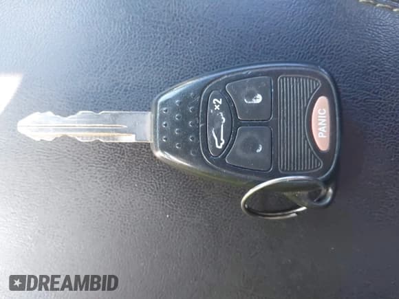 ✅ 2013 Dodge Avenger SXT • VIN: 1C3CDZCB7DN626466 • Лот: 43680583. Опубликован ранее на IAAI с пробегом 255 300 миль. Бесплатный доступ к архиву аукционных продаж из США и подробный отчёт об истории автомобиля на DreamBid. Изображение 11.