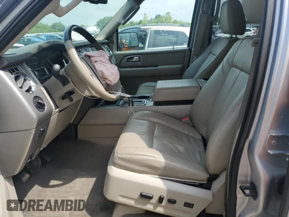 ✅ 2013 Ford Expedition Limited • VIN: 1FMJU2A50DEF24607 • Lot: 55556615. Listed on Copart with 53,267 mi. Free auction sales archive from the USA and detailed vehicle history report at DreamBid. Image 7.