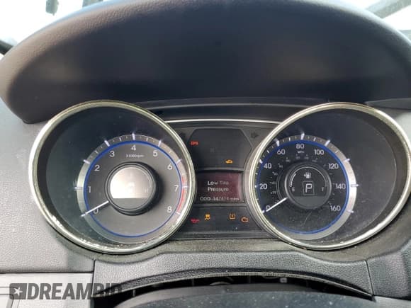 ✅ 2012 Hyundai Sonata Limited • VIN: 5NPEC4AB1CH475006 • Lot: 43187934. Listed on Copart with 147,616 mi. Free auction sales archive from the USA and detailed vehicle history report at DreamBid. Image 9.