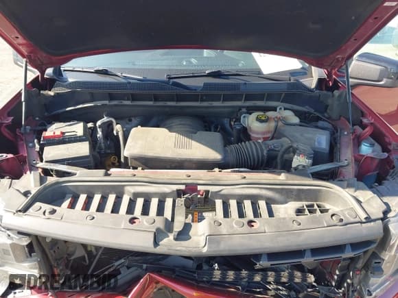 ✅ 2019 Chevrolet Silverado 1500 RST • VIN: 1GCUYEED4KZ113855 • Lot: 42568253. Wystawiony na IAAI z przebiegiem 173 168 mil. Bezpłatny archiwum sprzedaży aukcyjnych z USA i szczegółowy raport historii pojazdu na DreamBid. Zdjęcie 10.