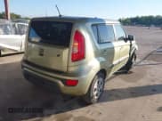 ✅ 2012 Kia Soul • VIN: KNDJT2A52C7408528 • Lot: 43466207. Wystawiony na IAAI z przebiegiem 108 914 mil. Bezpłatny archiwum sprzedaży aukcyjnych z USA i szczegółowy raport historii pojazdu na DreamBid. Zdjęcie 4.