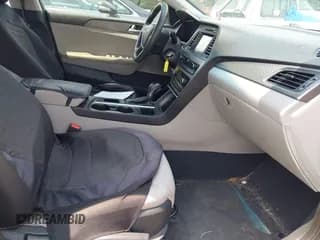 ✅ 2016 Hyundai Sonata SE • VIN: 5NPE24AF1GH369876 • Лот: 43036659. Опубликован ранее на IAAI с пробегом 115 889 миль. Бесплатный доступ к архиву аукционных продаж из США и подробный отчёт об истории автомобиля на DreamBid. Изображение 5.