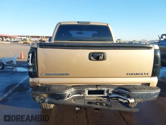 ✅ 1999 Chevrolet Silverado 1500 LS • VIN: 1GCEK19V3XE165493 • Лот: 43622585. Опубликован ранее на IAAI с пробегом 230 281 миль. Бесплатный доступ к архиву аукционных продаж из США и подробный отчёт об истории автомобиля на DreamBid. Изображение 6.