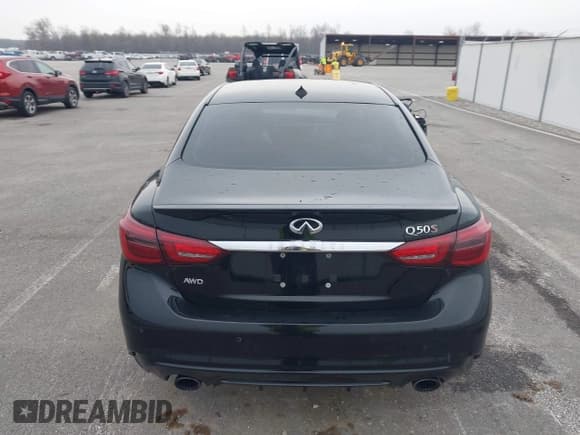 ✅ 2018 Infiniti Q50 Red Sport 400 • VIN: JN1FV7ARXJM480160 • Lot: 41994848. Wystawiony na IAAI z przebiegiem 71 346 mil. Bezpłatny archiwum sprzedaży aukcyjnych z USA i szczegółowy raport historii pojazdu na DreamBid. Zdjęcie 16.